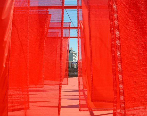 cortina roja panel japones